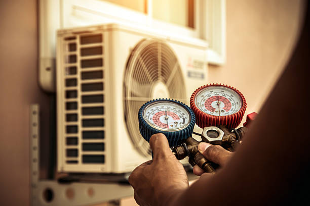 Professional Hvac Installation technician working in Skaneateles Falls, NY